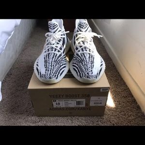 Yeezy Boost 350 V2 ‘Zebra'